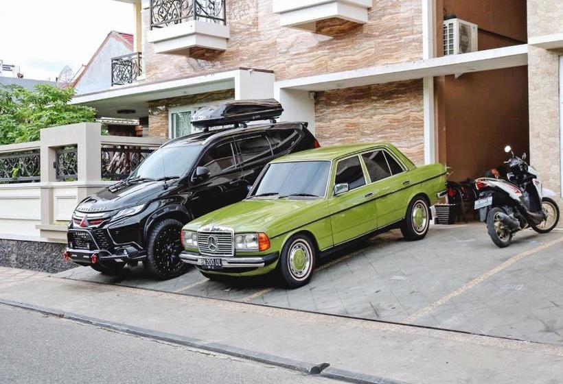 בית מלון כפרי Fazarel Residence Syariah