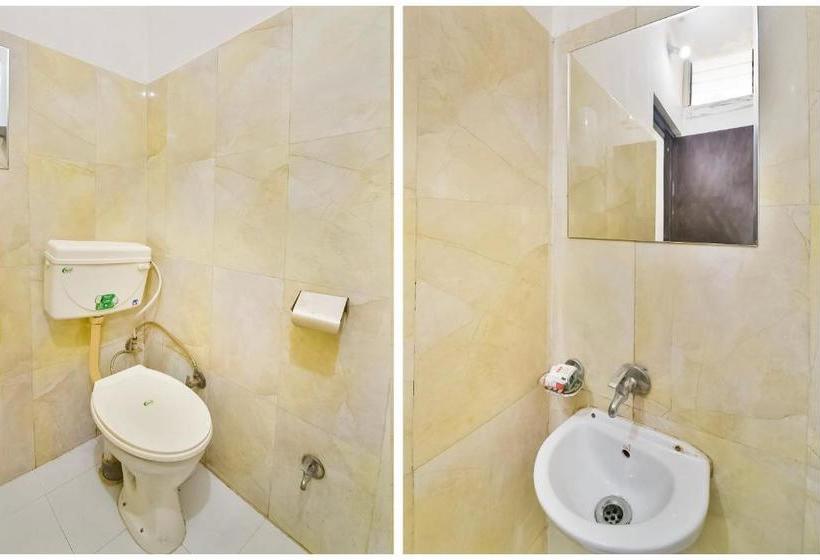 Отель Oyo 66847  Utsav