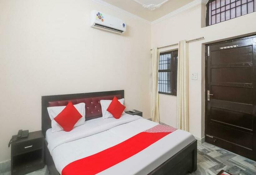 Отель Oyo 74020 Murlidhar Palace