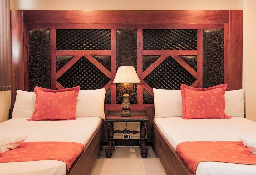 בית מלון כפרי Plaza Garibaldi