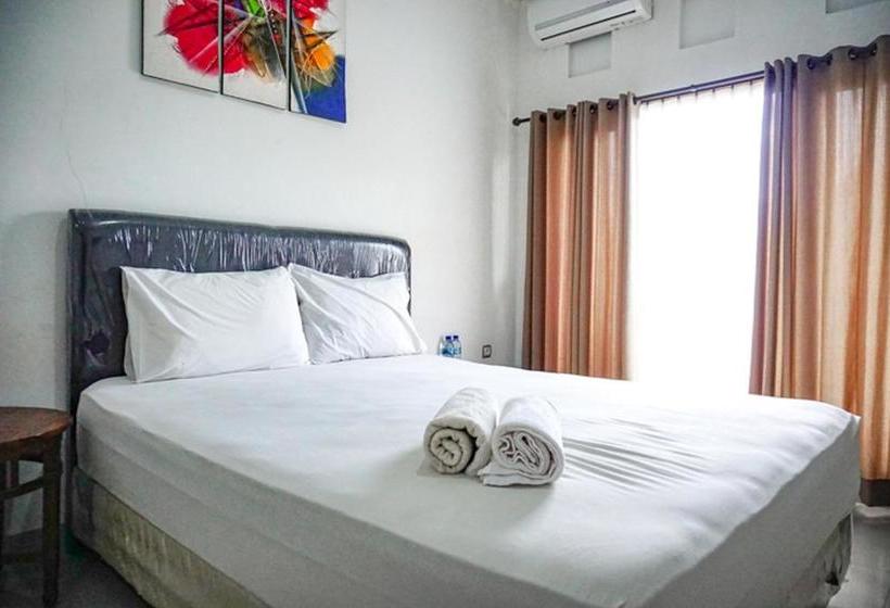 Отель Pondok Ramayana Sunset Road Redpartner