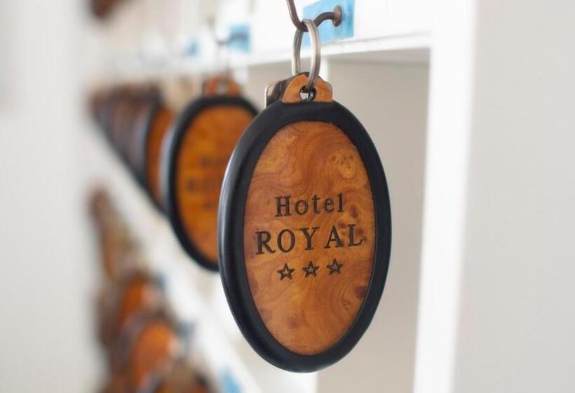 Отель Royal