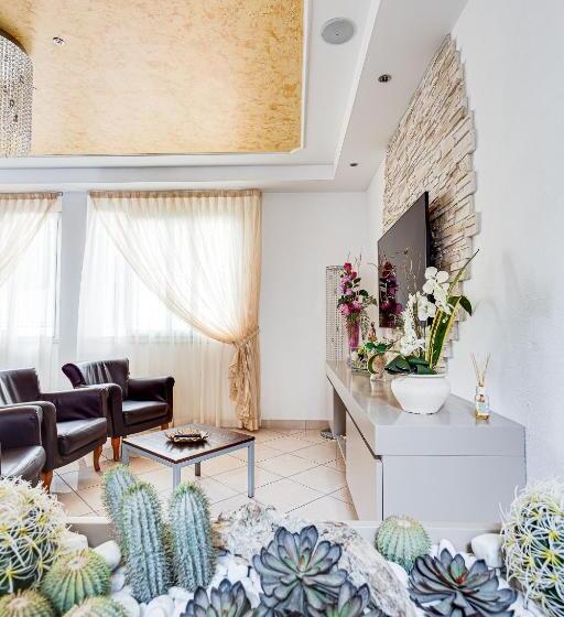 בית מלון כפרי Sirena