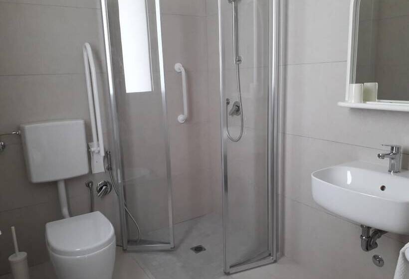 בית מלון כפרי Sirena