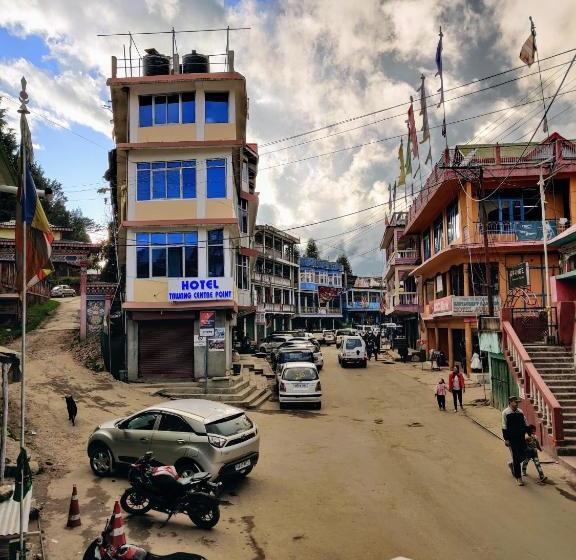 호텔 Tawang Centre Point