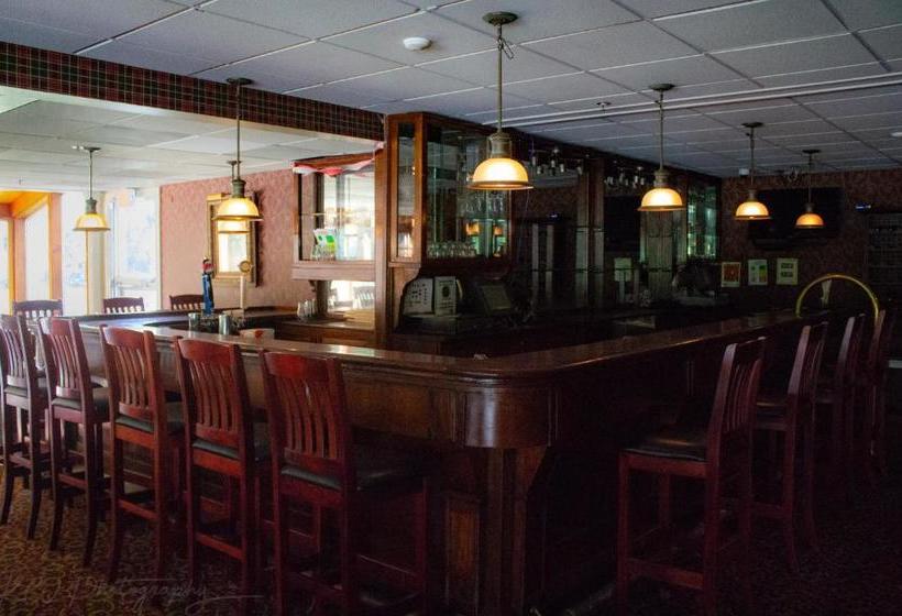 בית מלון כפרי The Stowe Inn &tavern