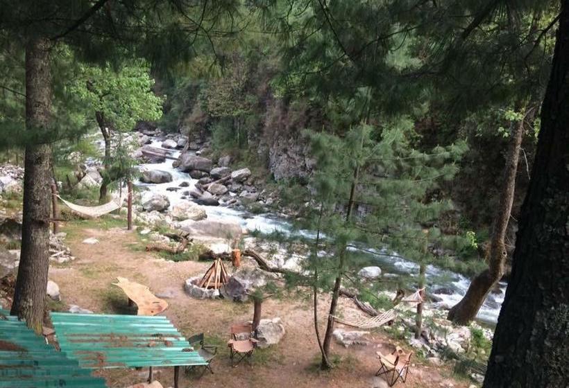 호텔 Tirthan Anglers  Retreat