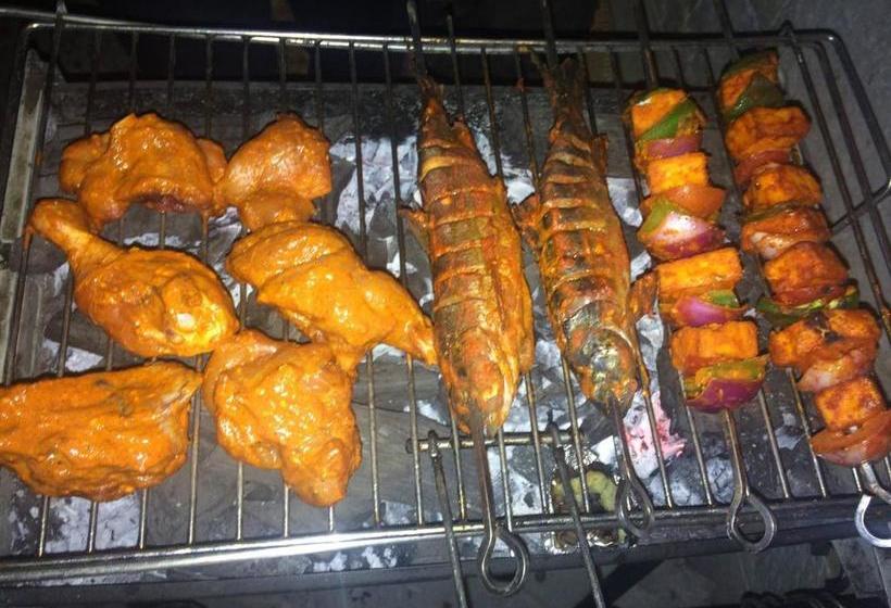 호텔 Tirthan Anglers  Retreat