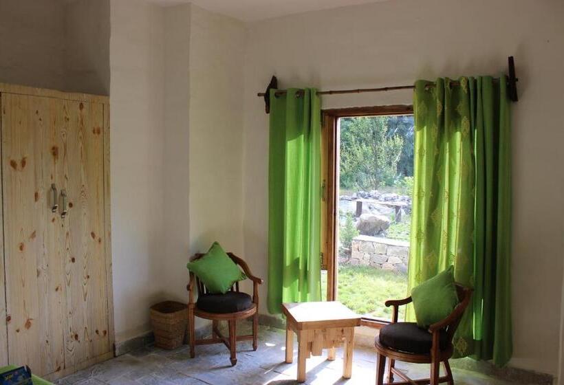 호텔 Tirthan Anglers  Retreat