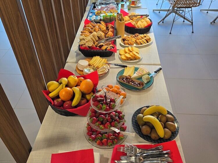 Отель Villa Thermae Santenay