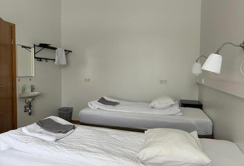 Kanslarinn Hostel
