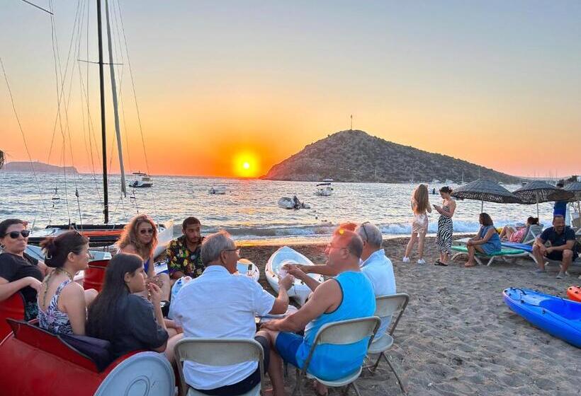 Paradise Gümüşlük