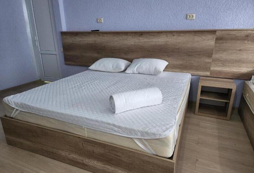 پانسیون Black Sea House Georgia