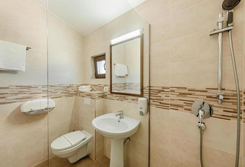 פנסיון Casa Dinainte Young And Adults Only