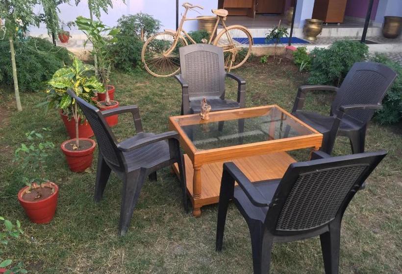 Пансион Chéri Home Stay