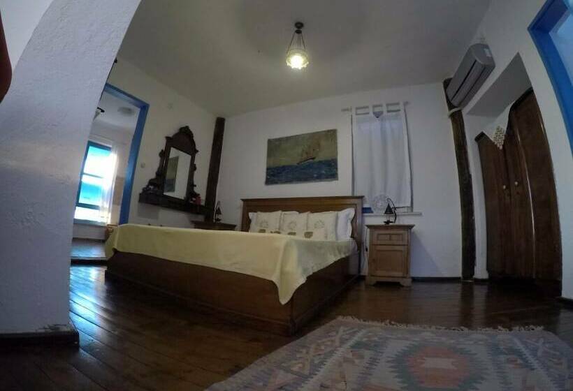 膳宿费 Dimitri Ada Evi & Restaurant