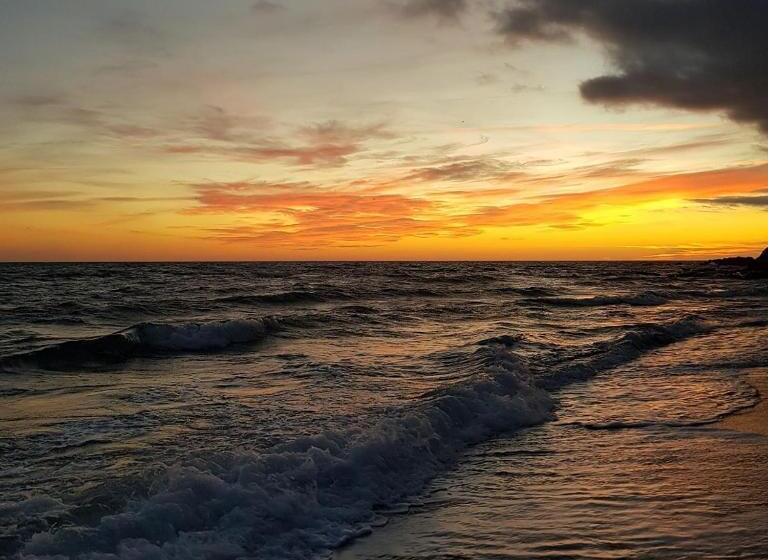 膳宿费 Dimitri Ada Evi & Restaurant