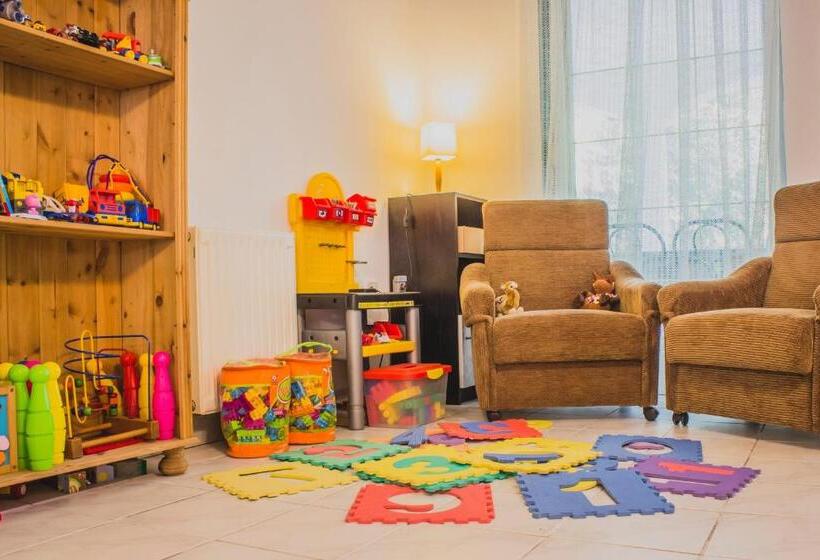 Пансион Fertődi Kúria Vendégház