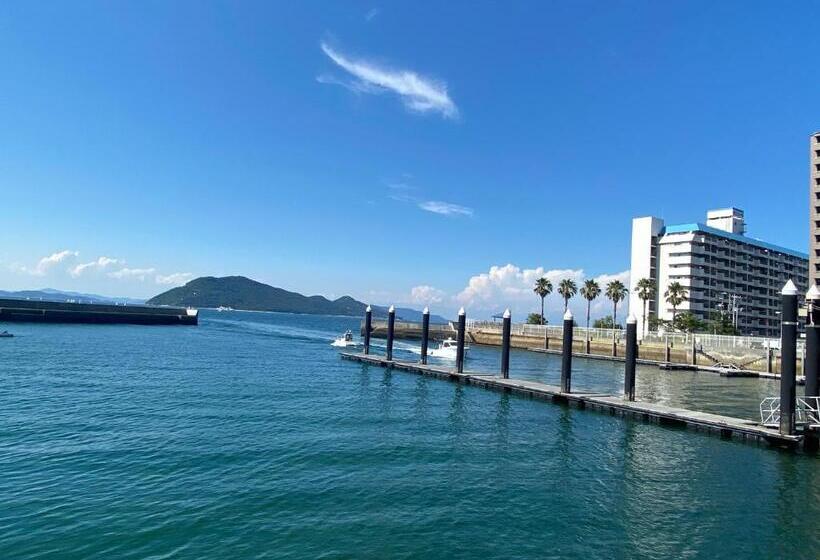 Пансион 浜町小院 Guest House