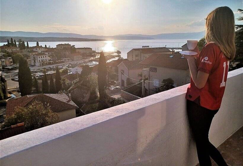 Пансион Guesthouse Cecilia