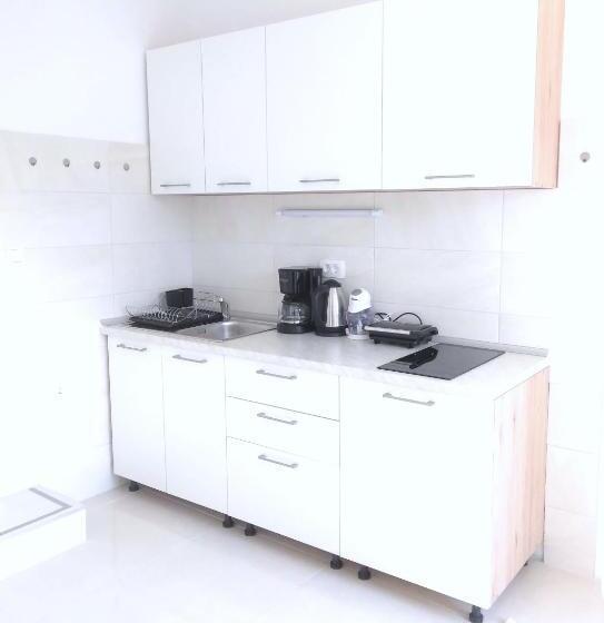 Пансион Guesthouse Cecilia