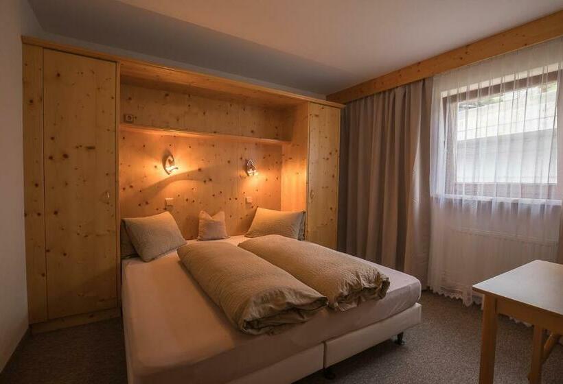 بنسيون Haus Otto Arnold