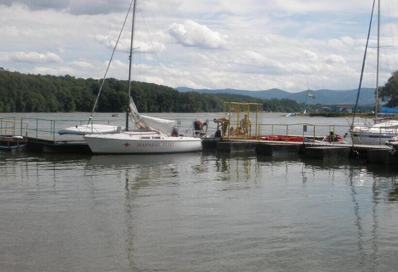 Пансион Hostinec V Zátoce