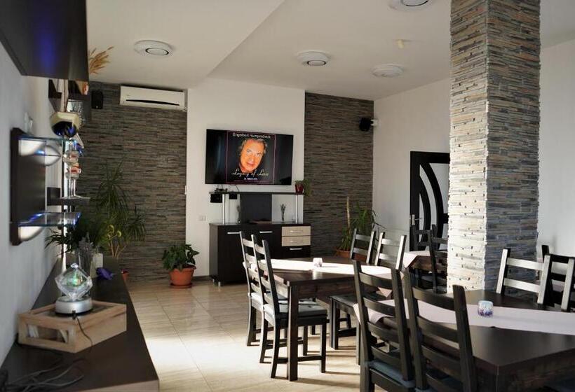 ペンション Indeep Club