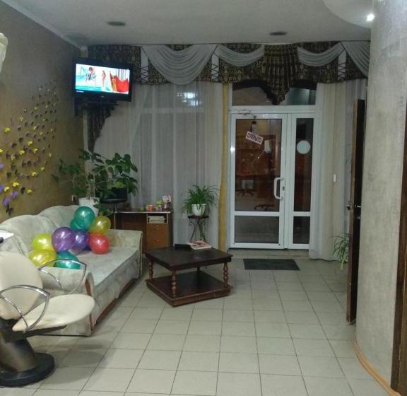 پانسیون хостел Maxi