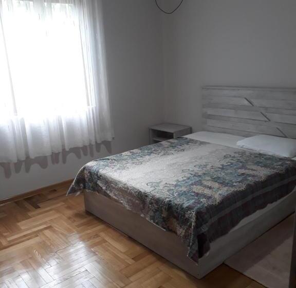 پانسیون Merabi Guest House