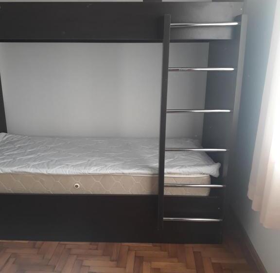 پانسیون Merabi Guest House