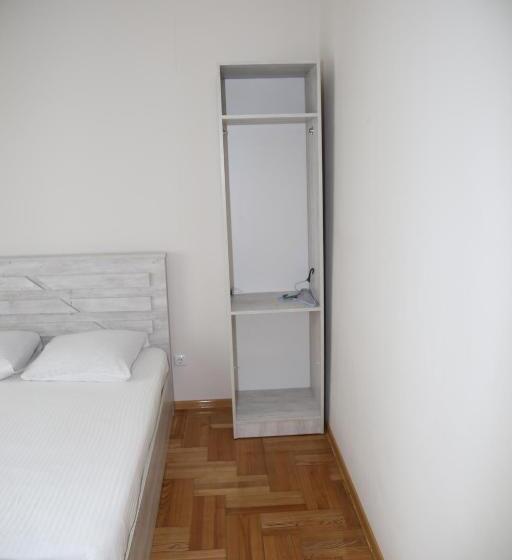 پانسیون Merabi Guest House