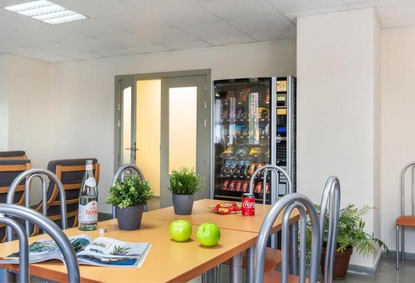 پانسیون Micampus Upo Celestino Mutis Residencia De Estudiantes