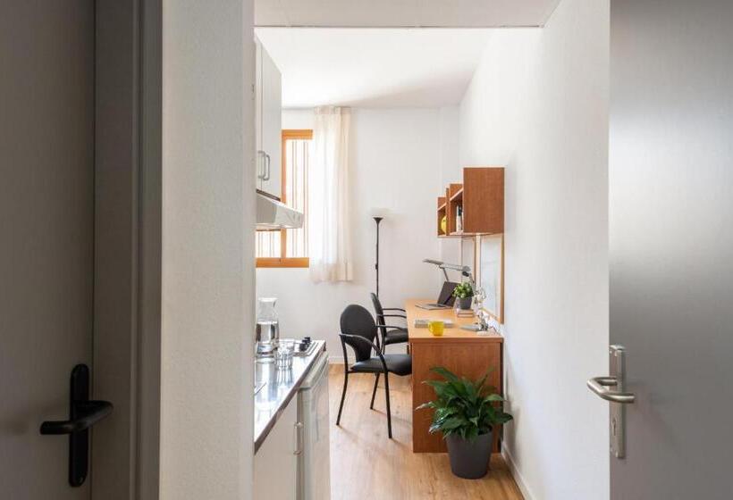 پانسیون Micampus Upo Celestino Mutis Residencia De Estudiantes