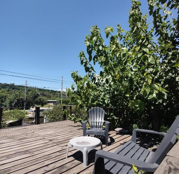 Пансион Onda Verde Hostel