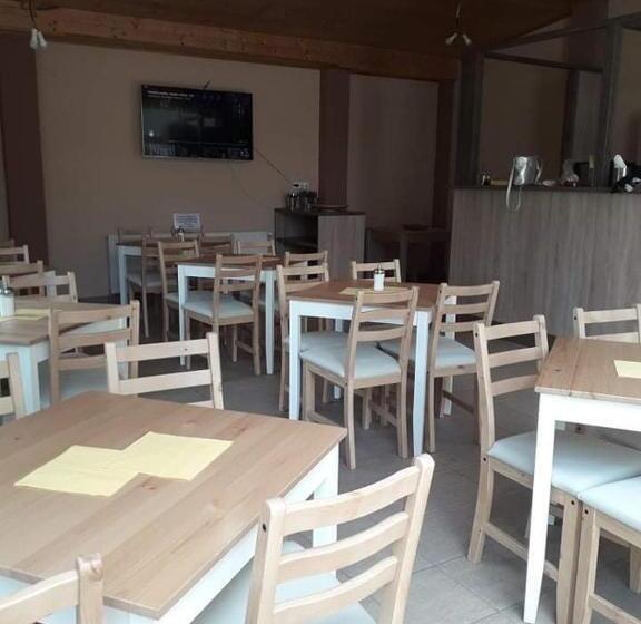 פנסיון Penzion Na Rozcestí