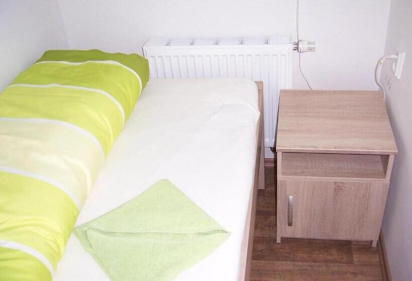 פנסיון Penzion Na Rozcestí