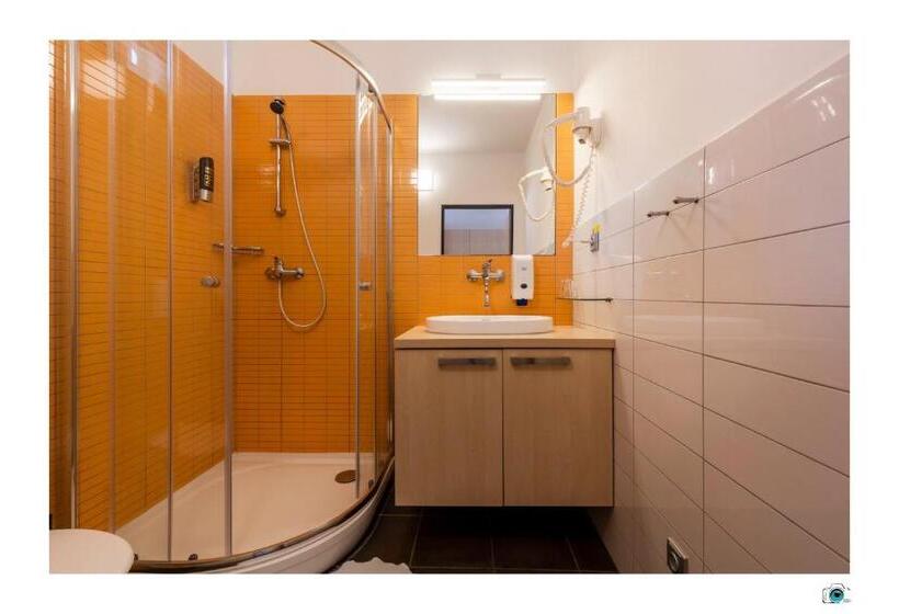 펜션 Penziony Gaudeo