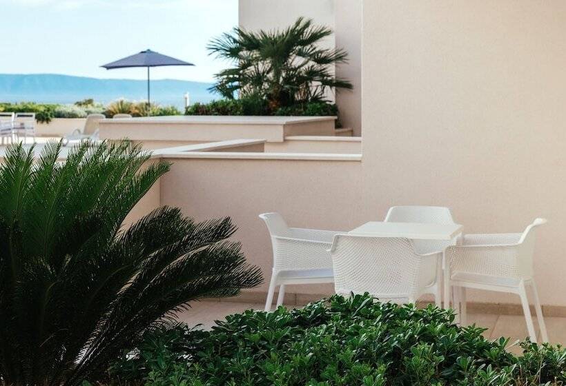 Romana Beach Resort