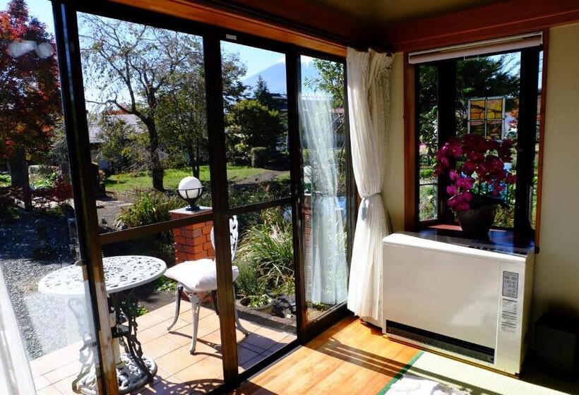 ريوكان Lake Oshino