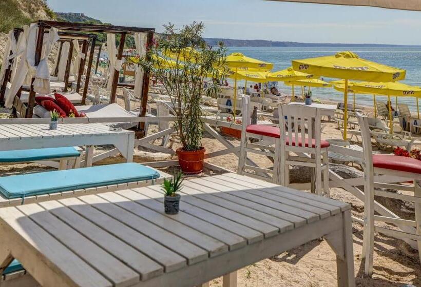 Saint George Hotel 1