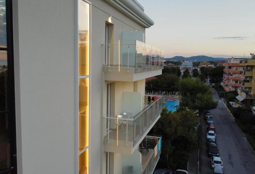Solemare Hotel E Residence