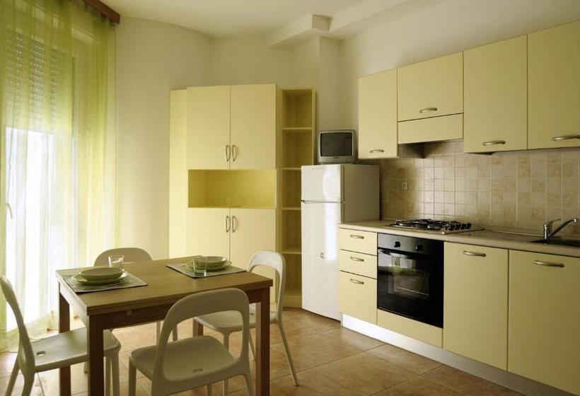 Solemare Hotel E Residence