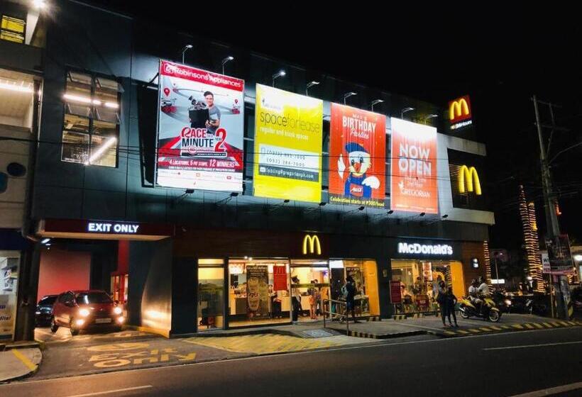 Reddoorz @ Golite Old Albay   Hostel