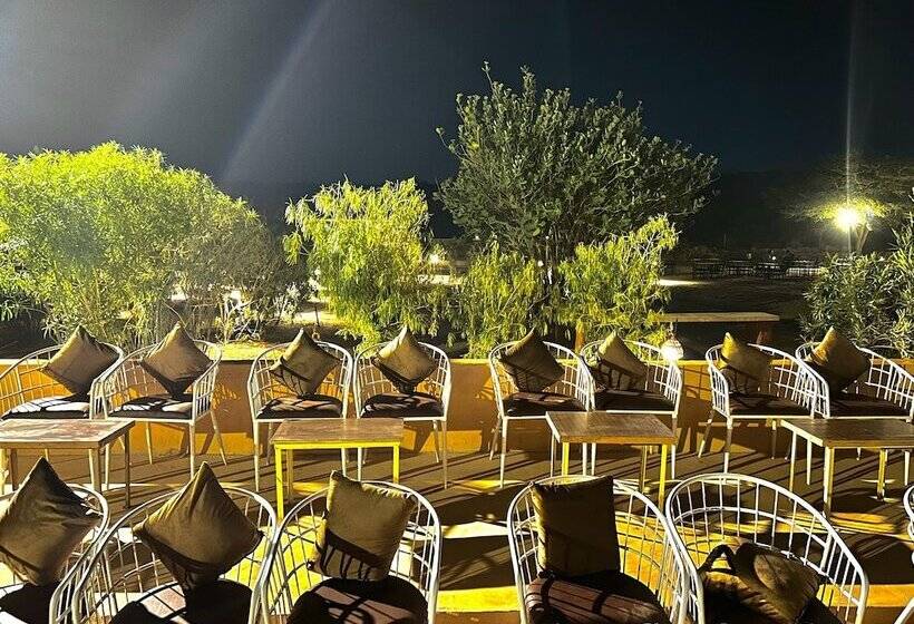 酒店 Amazing Desert Camp