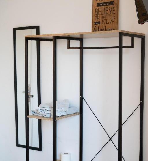 호텔 Capstay   Trith Netflix