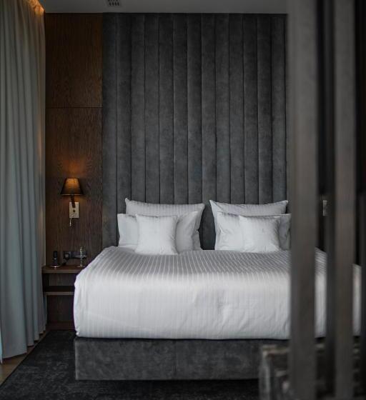 Heron Live Hotel Marina & Spa