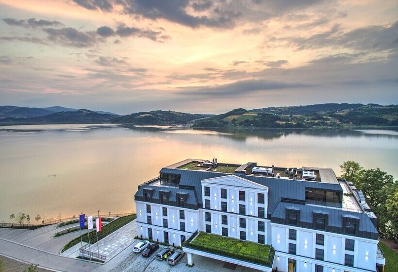 Heron Live Hotel Marina & Spa