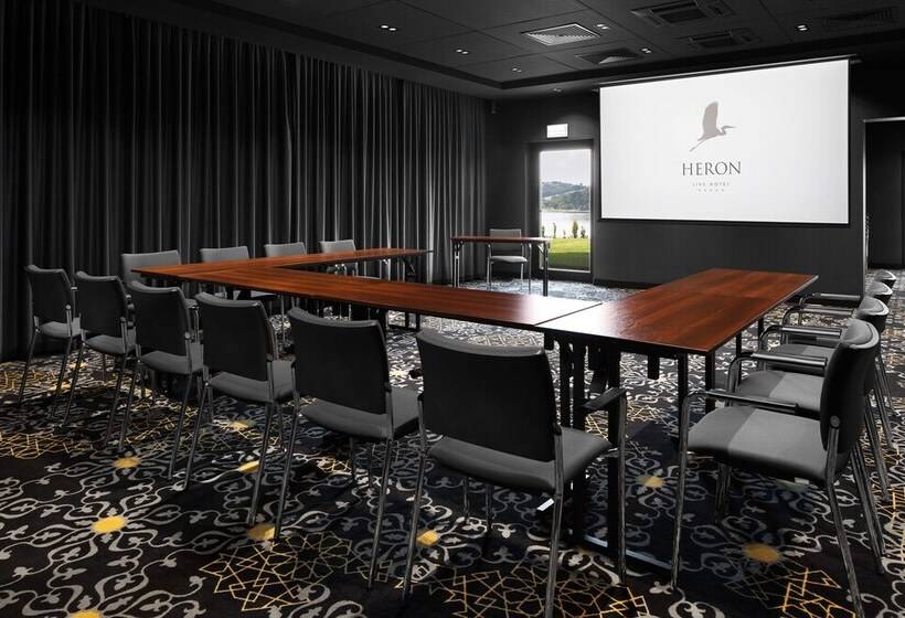 Heron Live Hotel Marina & Spa