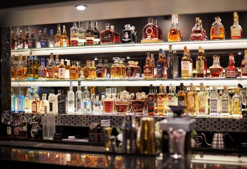 Heron Live Hotel Marina & Spa